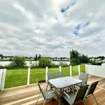 17 Windrush Lake decking