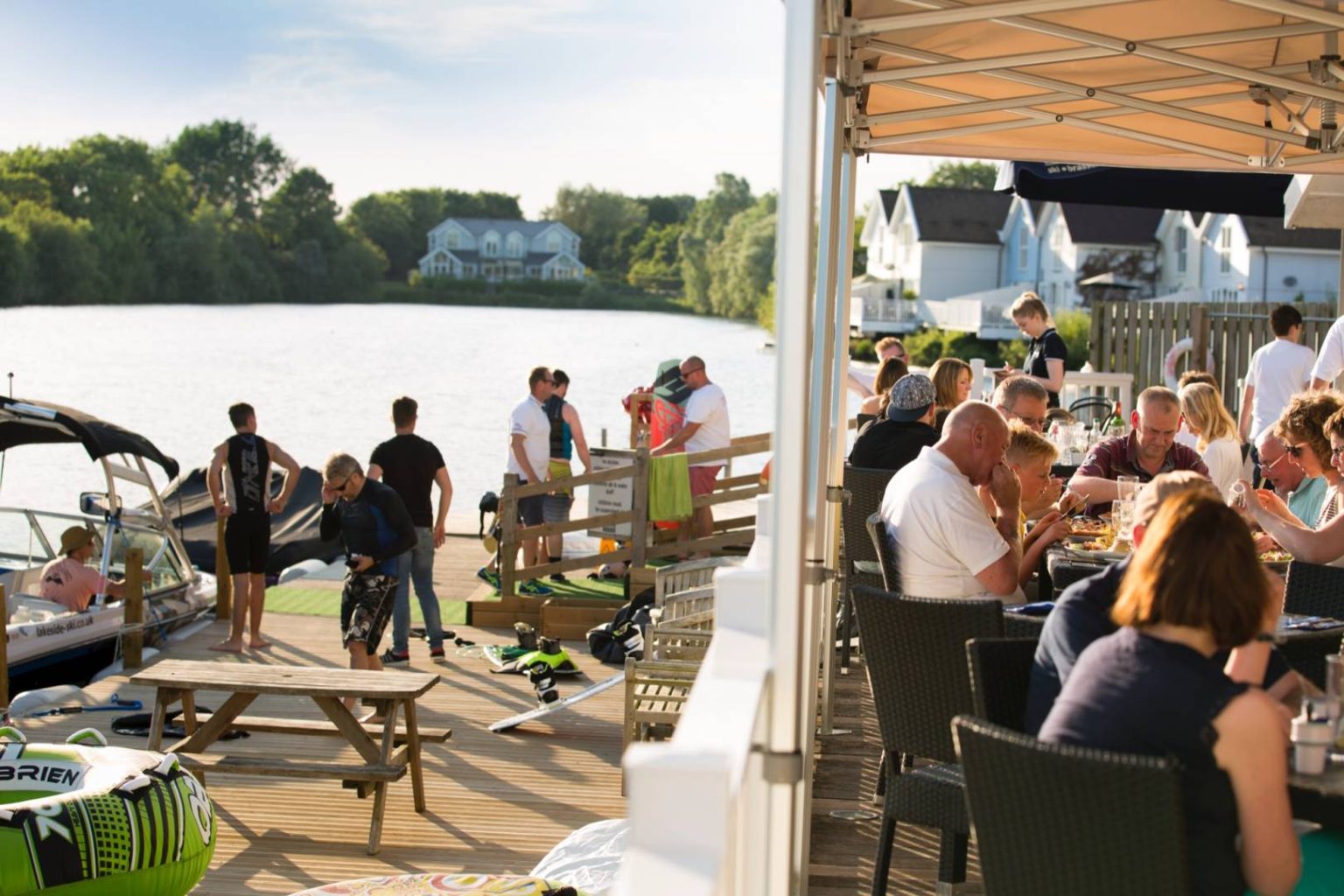 lakeside-brasserie-